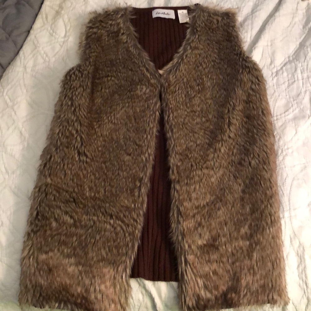 Fur vest
